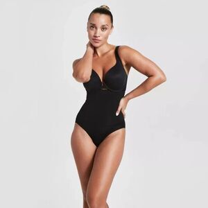 Assets By Spanx Remarkable Results Women's XL Black High-Waist Briefs JDM464